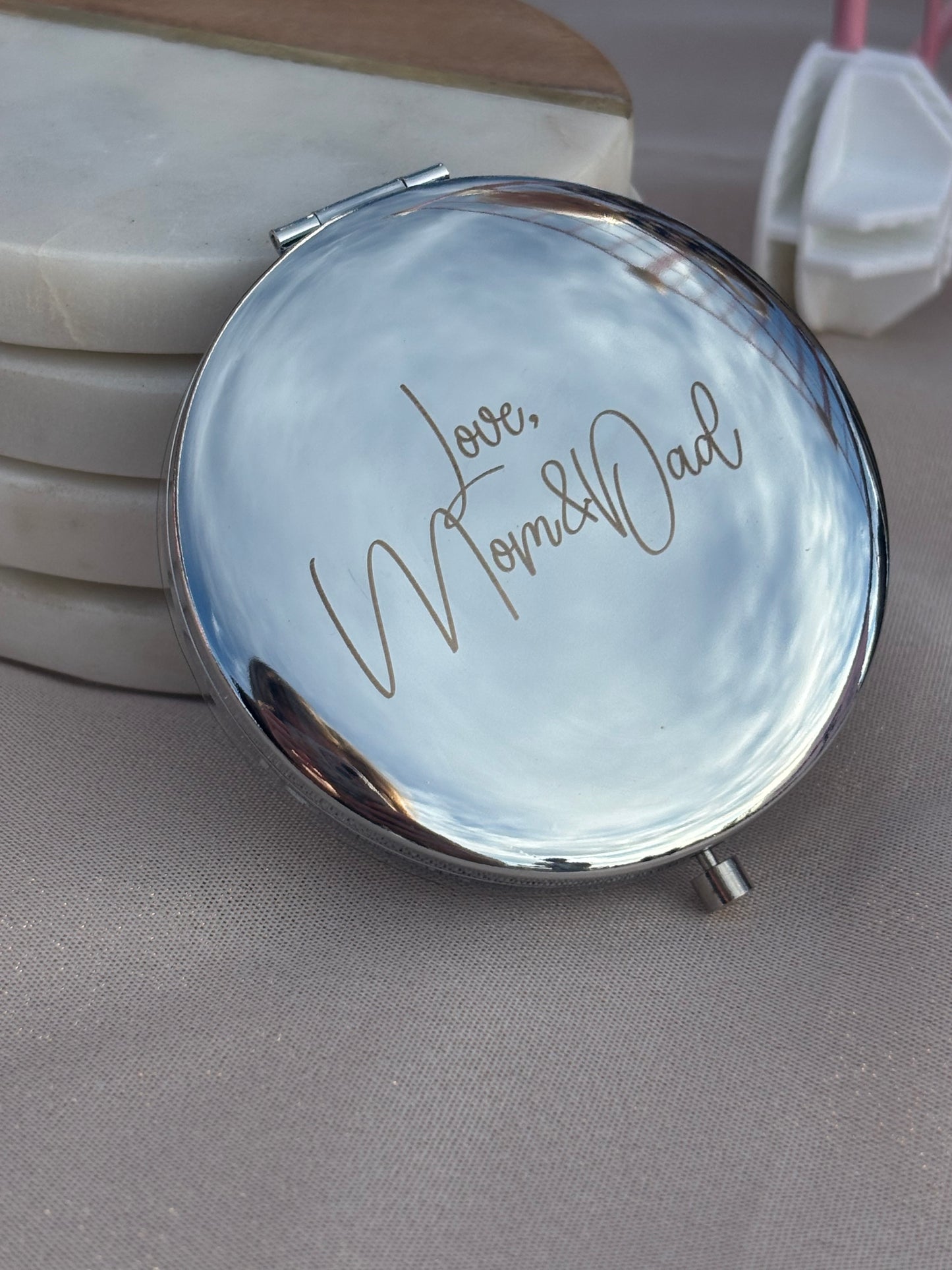 Compact Mirror